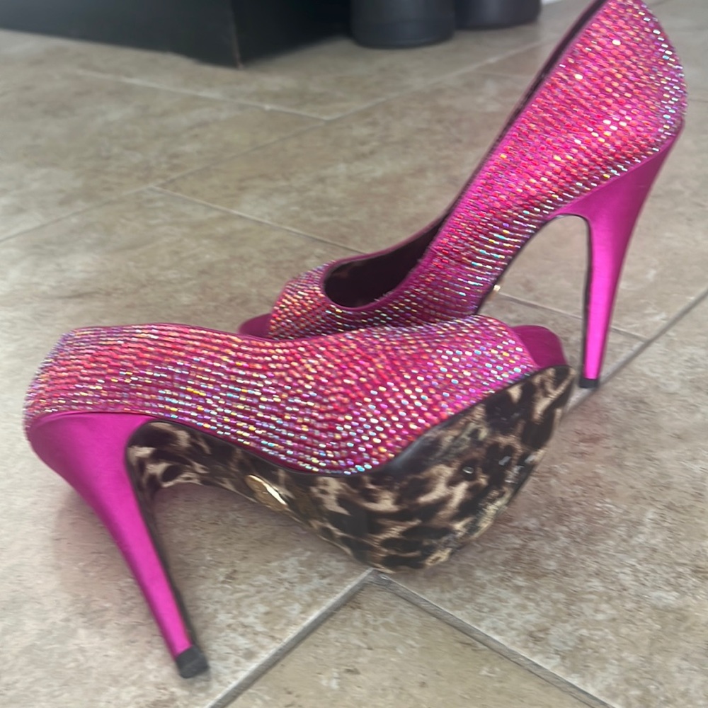 Betsey Johnson blinged out Barbie shoe